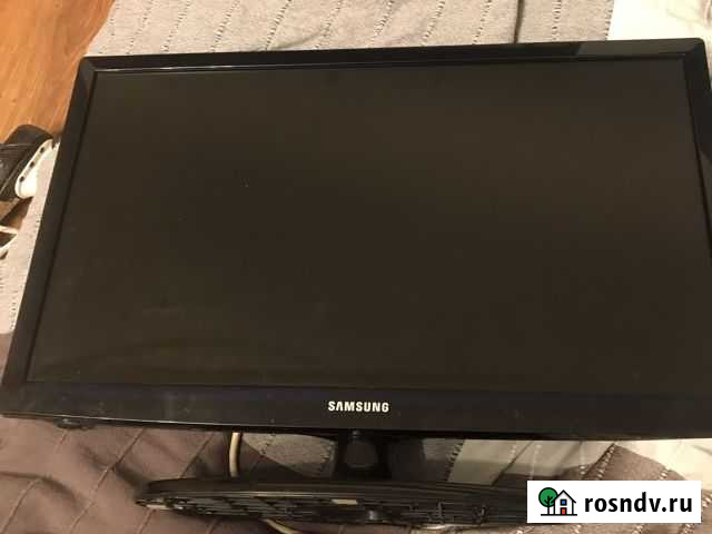 Телевизор Samsung ue22es5030w Щербинка - изображение 1