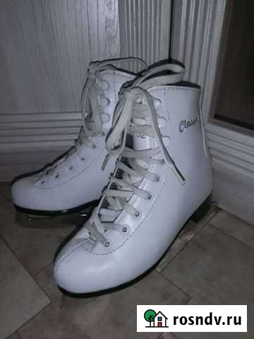 Коньки фигурные 32 размер Умба - изображение 1