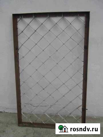 Защитная и декоративная решетка (вхшхг) 130х80х4см Петушки - изображение 1