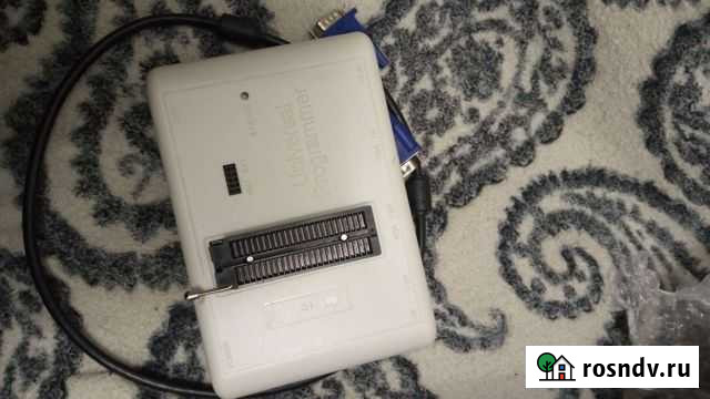 Программатор rt809h почти новый 32 предмета Радужный - изображение 1