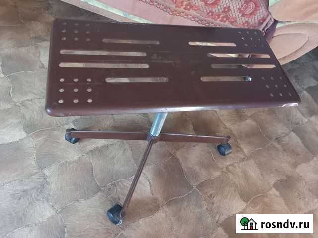 Металлический столик под телевизор Омск - изображение 1