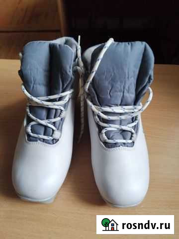 Лыжные ботинки Смоленск - изображение 1
