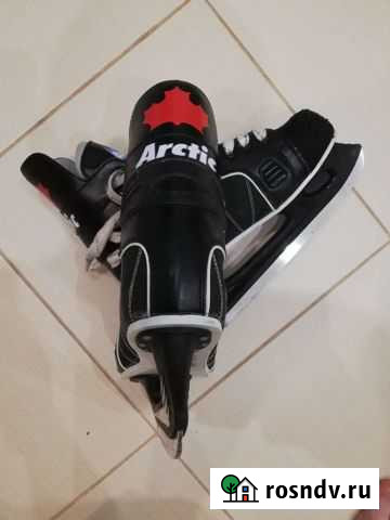 Коньки хоккейные Химки - изображение 1