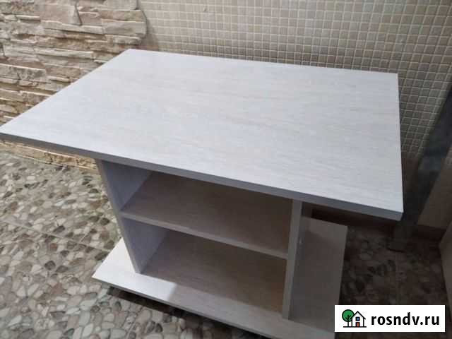 Журнальный столик на колесах Краснодар - изображение 1