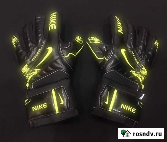 Футбольные Вратарские перчатки Москва - изображение 1