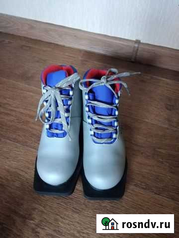 Лыжи с креплением, палки, ботинки в отличном состо Ангарск - изображение 1