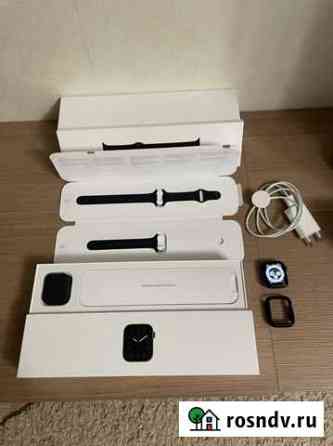 Apple Watch 5 (40mm.) в отличном состоянии Ижевск