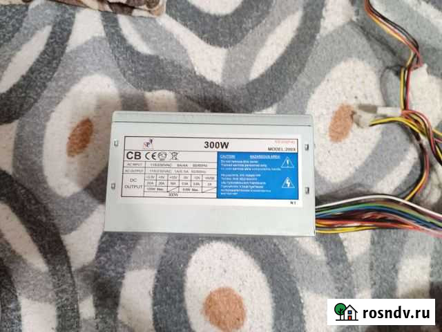 Блок питания ноу нэйм на 300w 24 + 4 pin Сосенский - изображение 1