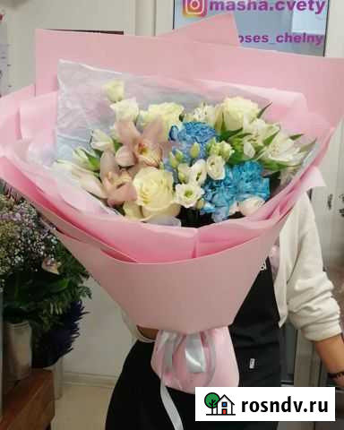 Нежный букет с орхидеями и диантусами Набережные Челны - изображение 1