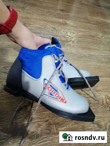 Ботинки лыжные Мончегорск - изображение 1