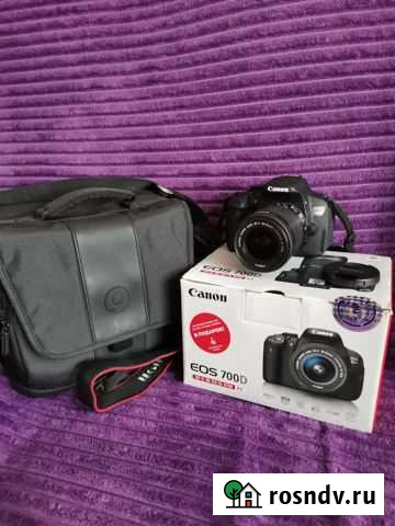 Зеркальный фотоаппарат Canon 700 D EF-S 18-55 IS S Курагино - изображение 1