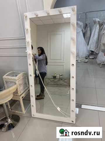 Гримерное зеркало с лампочками Сургут - изображение 1