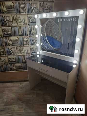 Стол визажиста с черным стеклом Астрахань - изображение 1