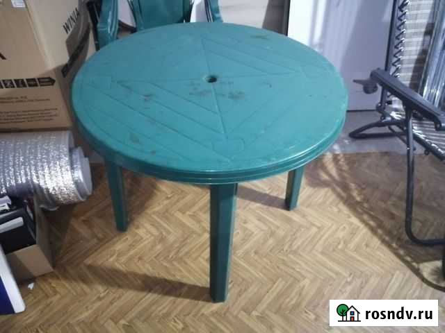 Пластиковый стол и стулья Черногорск - изображение 1