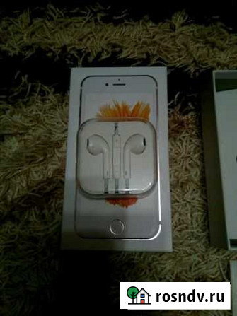 Коробка от айфона 6s, наушники earpods Почеп - изображение 1