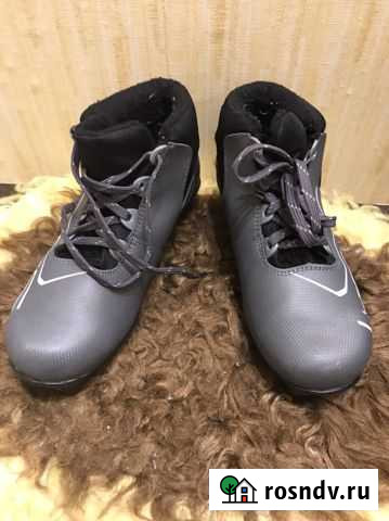 Лыжные ботинки детские Мурманск - изображение 1