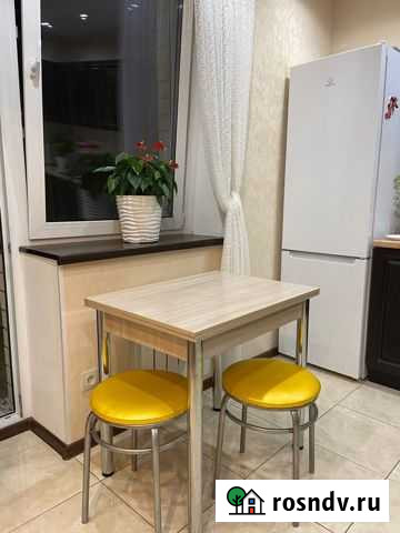 Кухонный стол и 4 стулья Апрелевка - изображение 1