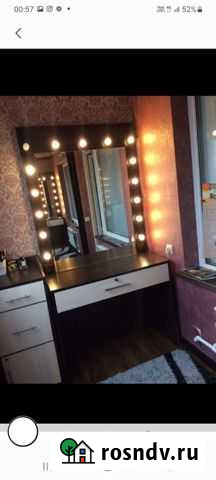 Туалетный столик с зеркалом и подсветкой бу Махачкала - изображение 1