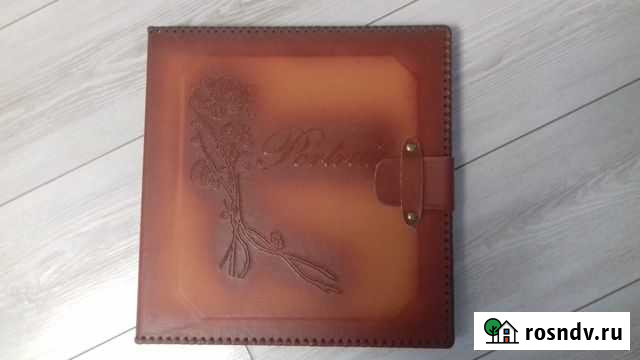 Продам кожаный фотоальбом с магнитными листами Новосибирск - изображение 1