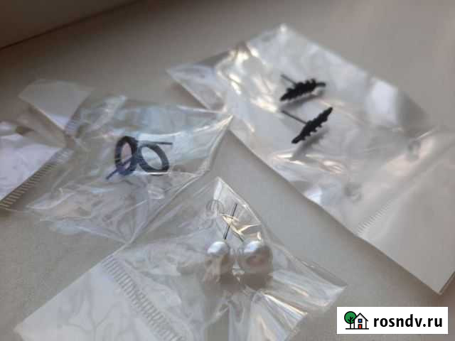 Новые серьги 3 пары Астрахань - изображение 1