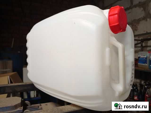 Канистры пластиковые 20 литров Псков - изображение 1