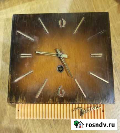 Часы настенные Весна СССР / не на ходу Лиски - изображение 1