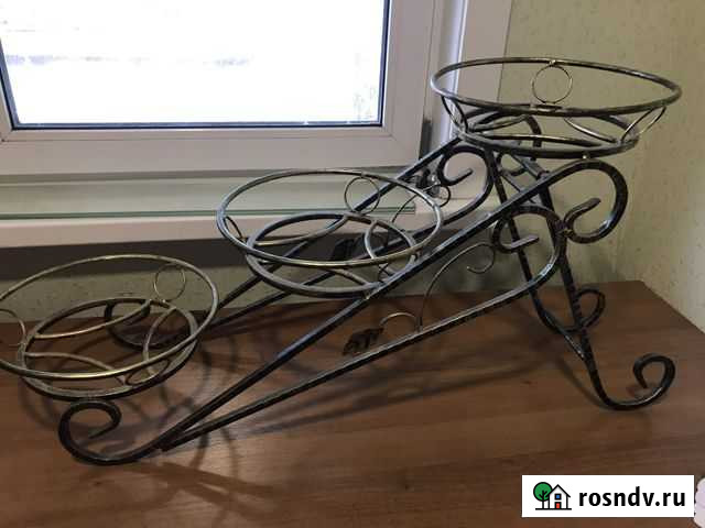 Подставка под цветы Новобурейский - изображение 1