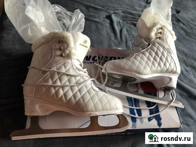 Коньки Смоленск - изображение 1