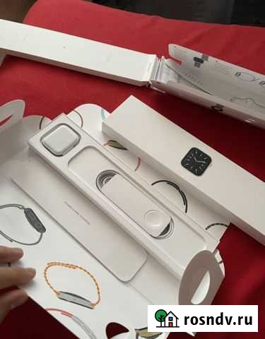 Смарт-часы Apple Watch series 6 Сургут - изображение 1