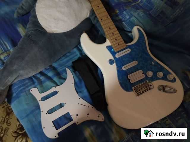 Электрогитара Rockdale Лысково - изображение 1