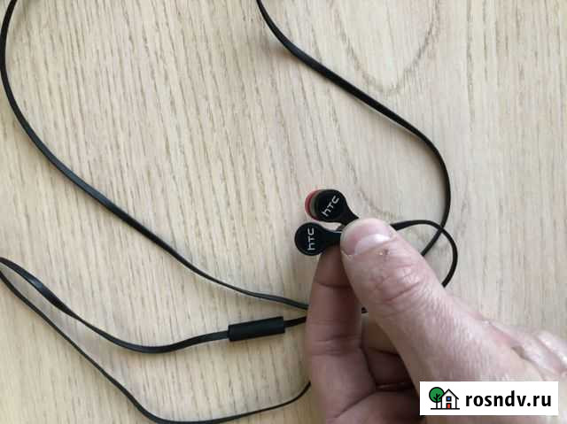 Оригинальная гарнитура HTC Нерюнгри - изображение 1