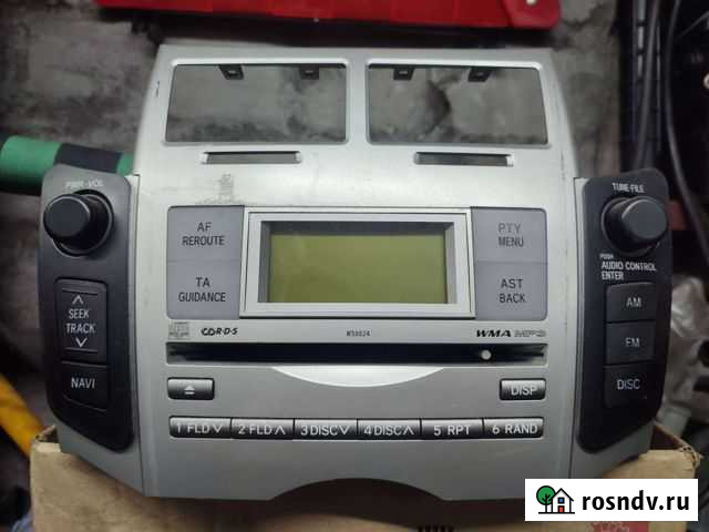 Штатная магнитола Toyota Yaris 2 Мончегорск - изображение 1