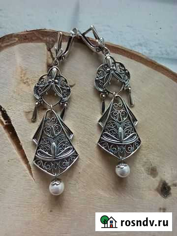 Серебряные серьги с имитацией жемчуга Тула - изображение 1