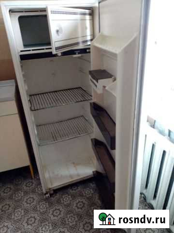 Холодильник бу Новоалтайск - изображение 1