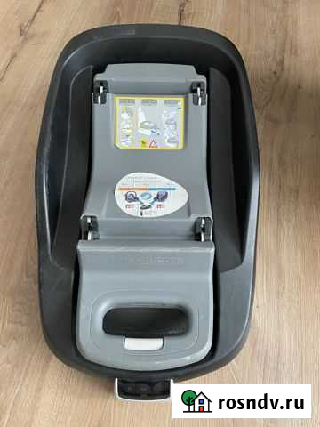 База maxi cosi family fix Токсово - изображение 1