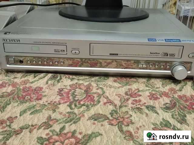 Видеомагнитофон + DVD + много дисков с фильмами Феодосия - изображение 1