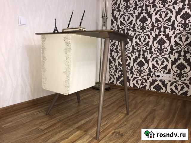 Стол. Столик. Интерьер. Отреставрирован Омск - изображение 1