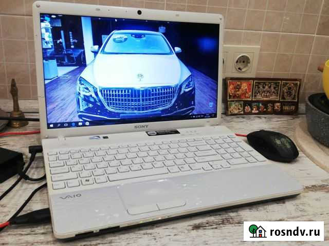 Красавчик Sony Vaio (156/4GB/320HDD) Тула - изображение 1