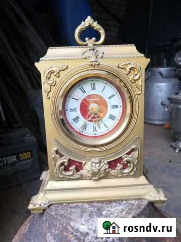 Часы настольные СССР Вышний Волочек - изображение 1