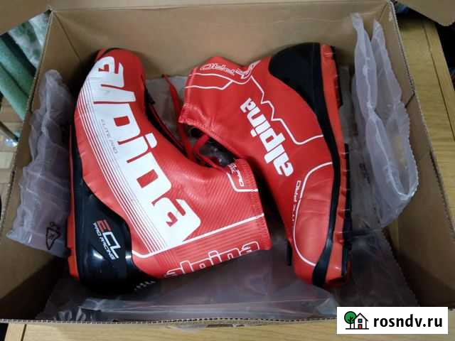 Продам ботинки лыжные alpina, классик, р-р 25.5 см Мурманск - изображение 1