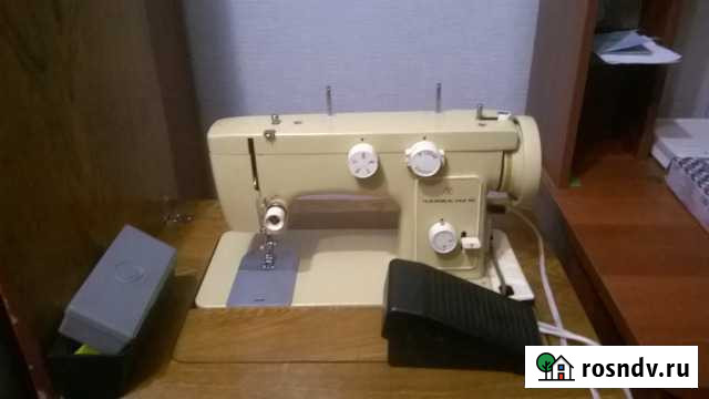 Швейная машина Чайка 142 М Лесной - изображение 1