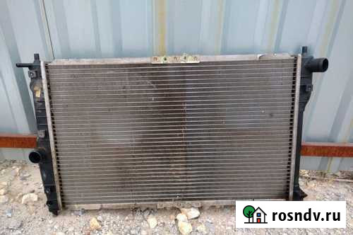 Радиатор охлаждения на Ланос, Шанс 1.5 с кондицион Грязи - изображение 1