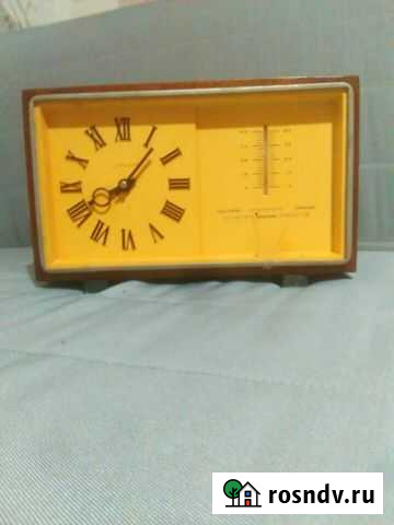 Часы, Маяк с термометром и психрометром Новочеркасск - изображение 1