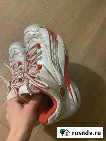 Кроссовки yonex 36 Новосибирск - изображение 1