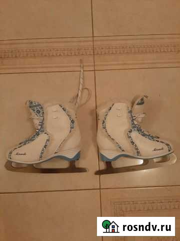 Коньки женские 38р Старый Оскол - изображение 1