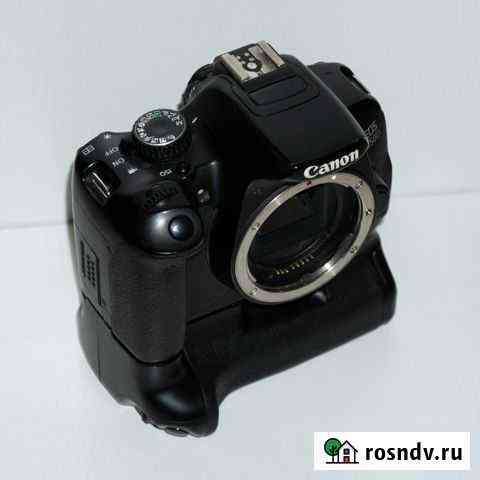 Canon 650D + Батарейная ручка + Зарядка Красноярск