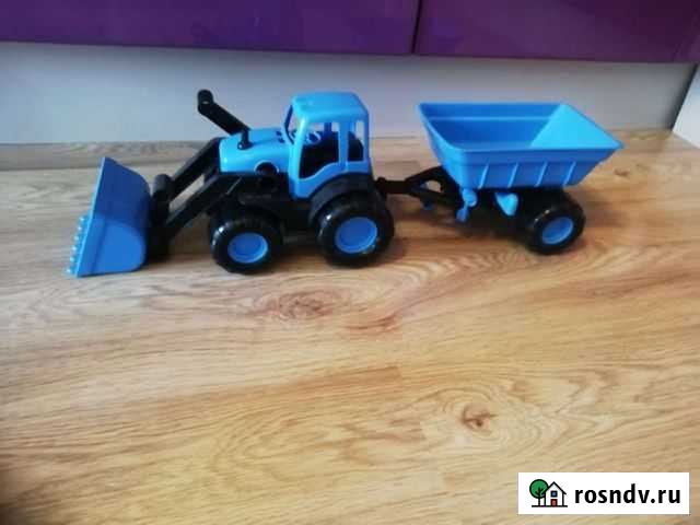 Трактор Великие Луки - изображение 1