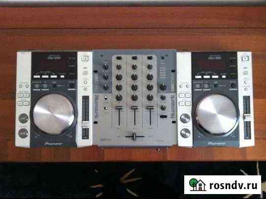 Диджейские проигрыватели Pioneer CDJ-200 и микшер Ярославль