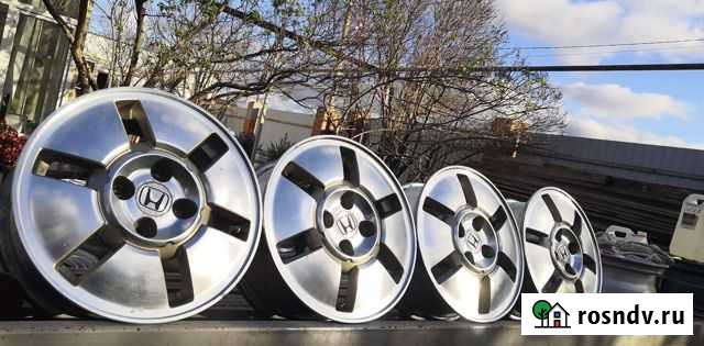 Оригиналы Honda R14 4*100 ет45 Новороссийск - изображение 1
