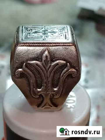Перстень.Серебро.Пробы нет.С обоих сторон гравиров Ржев - изображение 1
